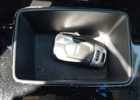 2021 Audi Q5 Premium 45 Tfsi Quattro S Tronic z USA, uszkodzony, nr VIN WA1AAAFY7M2133167